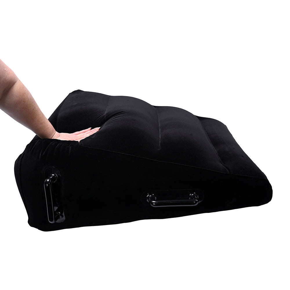 handputtingpressureonSportsheetsPivotInflatablePositionerPlus