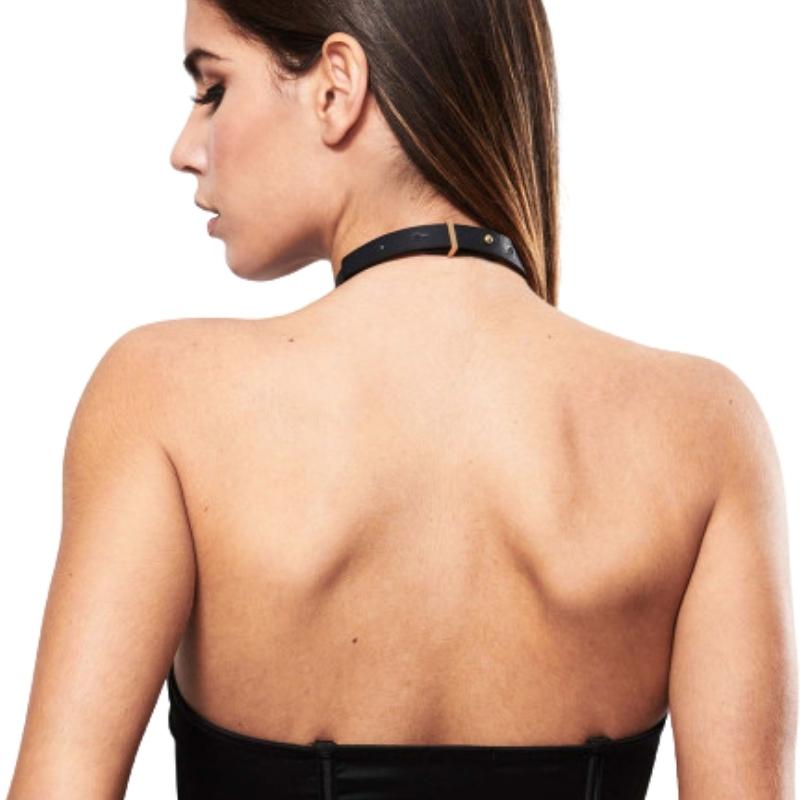How the Bijoux Indiscrets Maze Single Ring Choker looks like from the back when worn