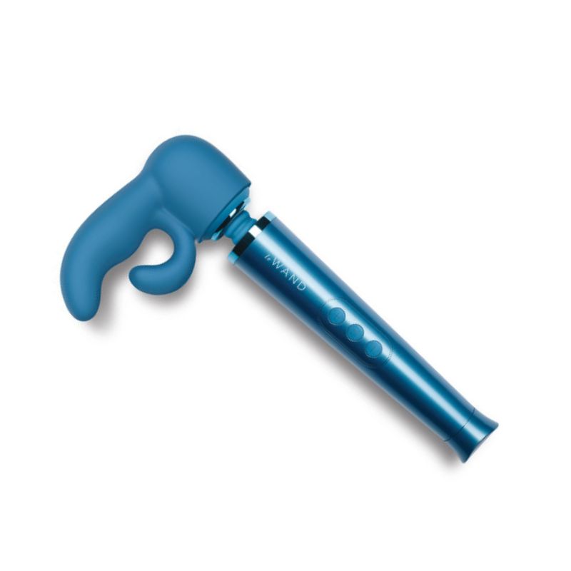 Le Wand Petite Dual Weighted Attachment attached to the Le Wand Petite