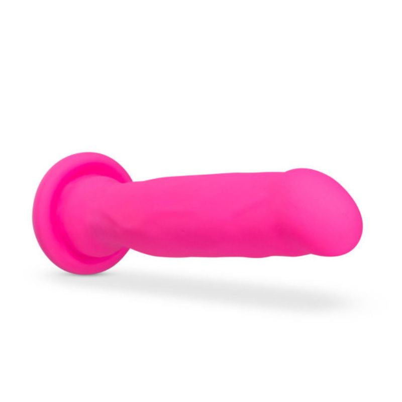 Impressions Havana Pink laying flat with the tip in the forefront
